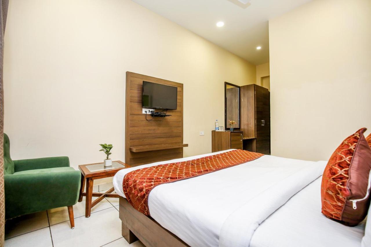Hotel Karan Residency - 5 Min Walk From Golden Temple 암리차르 외부 사진