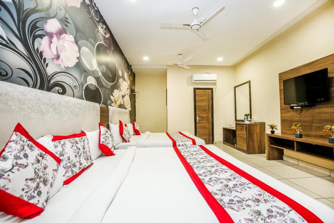 Hotel Karan Residency - 5 Min Walk From Golden Temple 암리차르 외부 사진